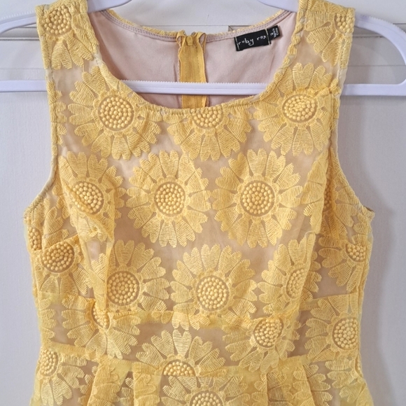 Ruby Rox Yellow Sleeveless Sunflower Embroidery Lace Organza Dress - Picture 2 of 11